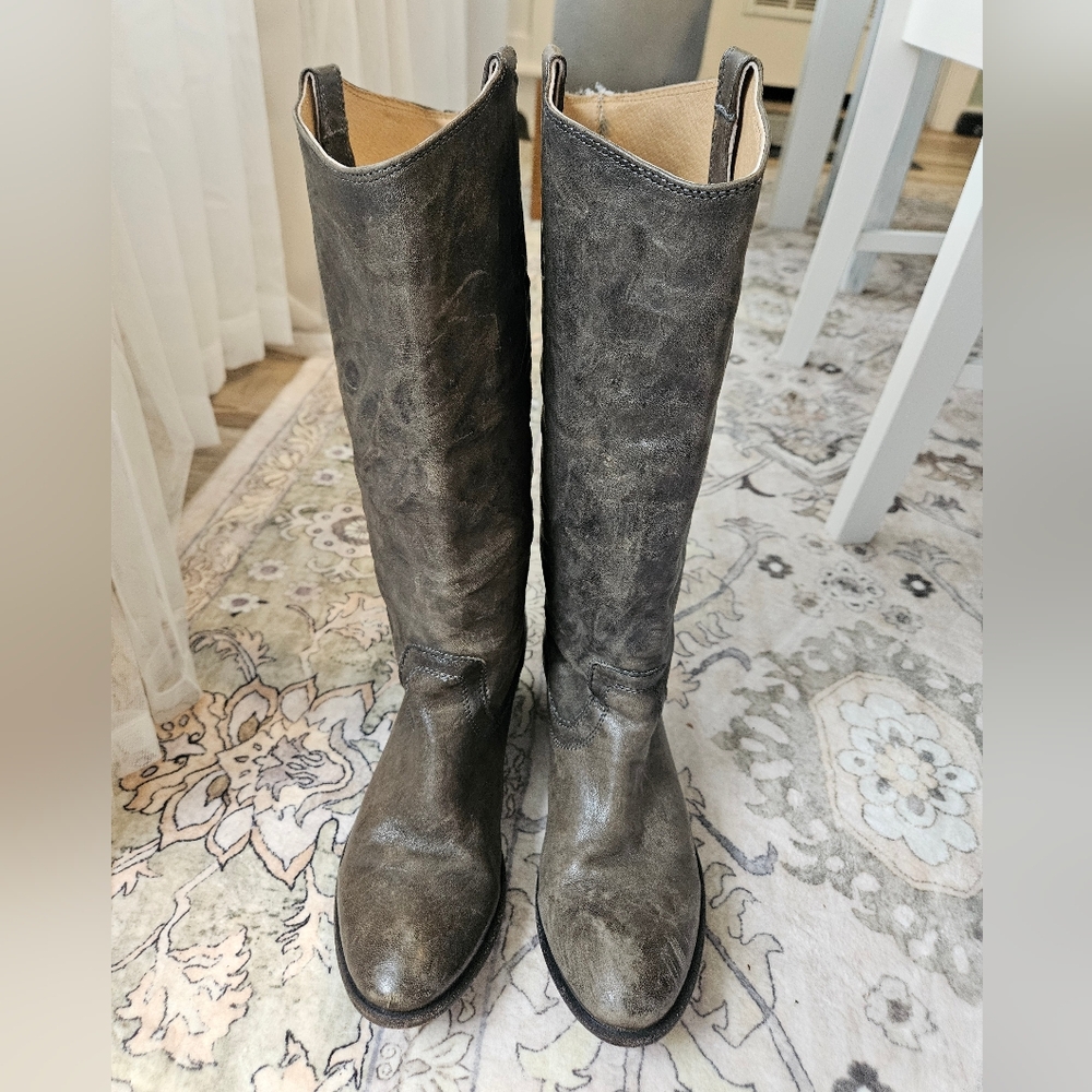 Frye Distressed Leather Boots Size 6.5